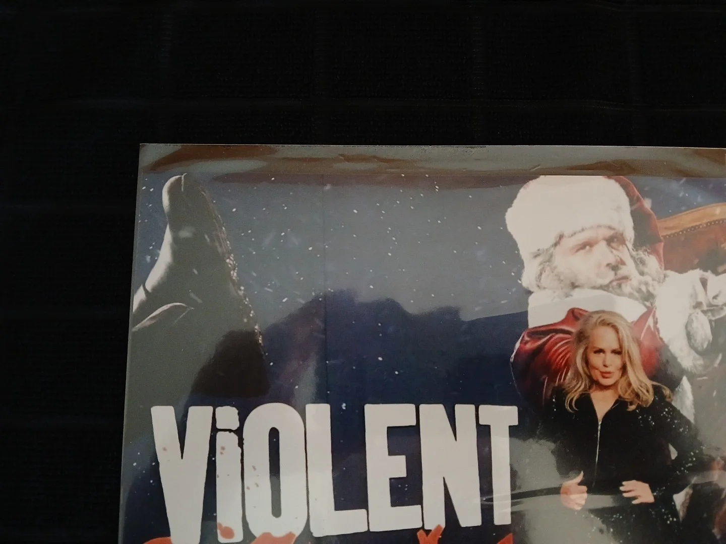 Beverly D'Angelo — 2022 Violent Night 8x10 Beverly D'Angelo Autographed Photo SWAU Authentication, image 4