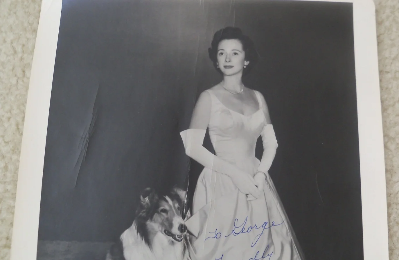 Jan Clayton — Jan Clayton with Lassie signed vintage photo, image 2