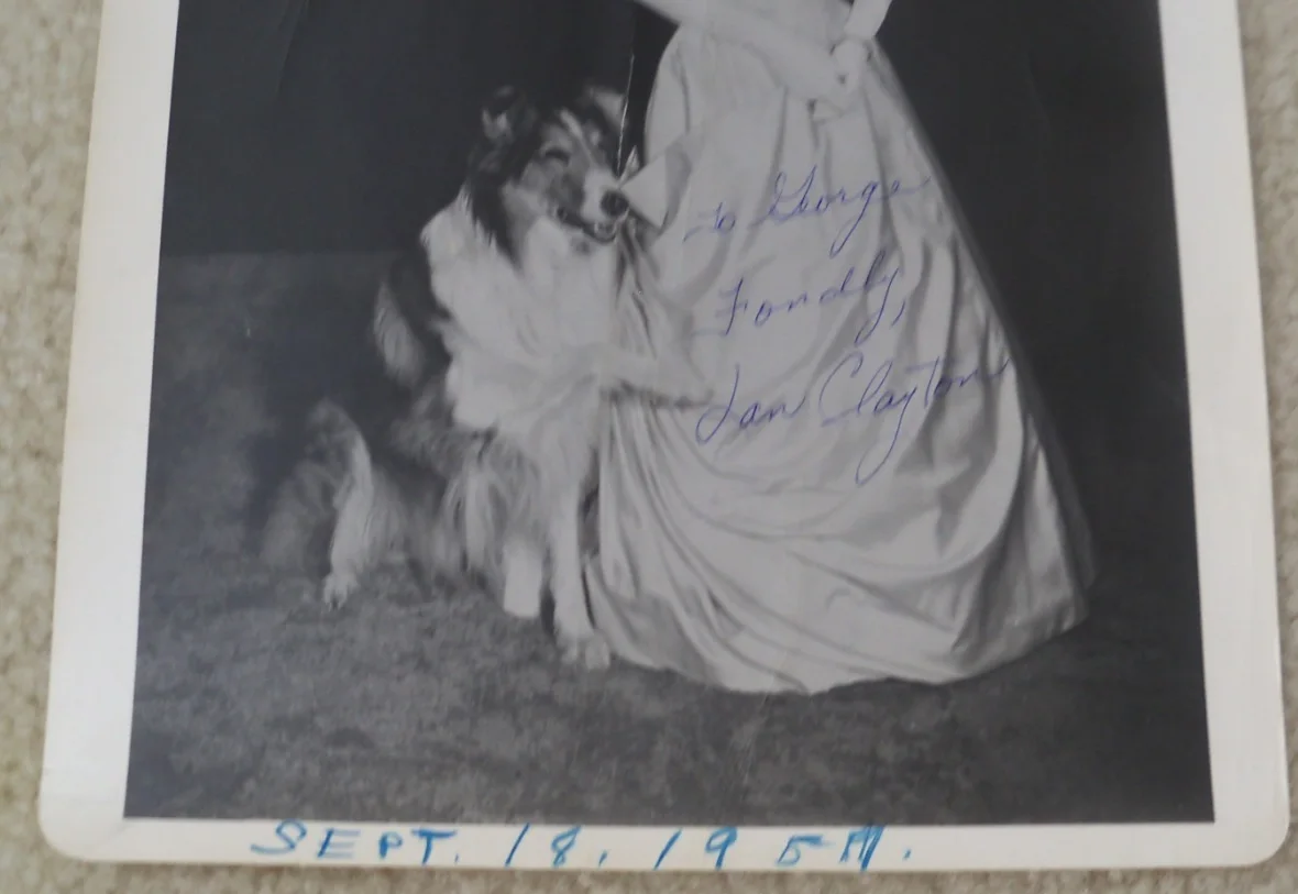 Jan Clayton — Jan Clayton with Lassie signed vintage photo, image 3