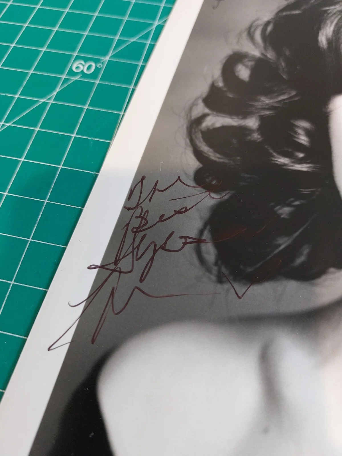 Alyssa Milano — Alyssa Milano Signed 8x10 Photo Personalized, image 3