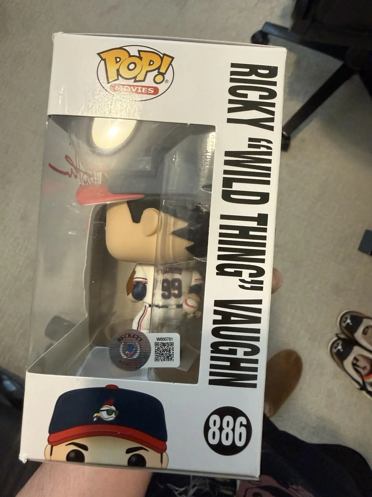 Charlie Sheen — Charlie Sheen Autographed/Signed Funko Pop! #886 Beckett 42018, изображение 2
