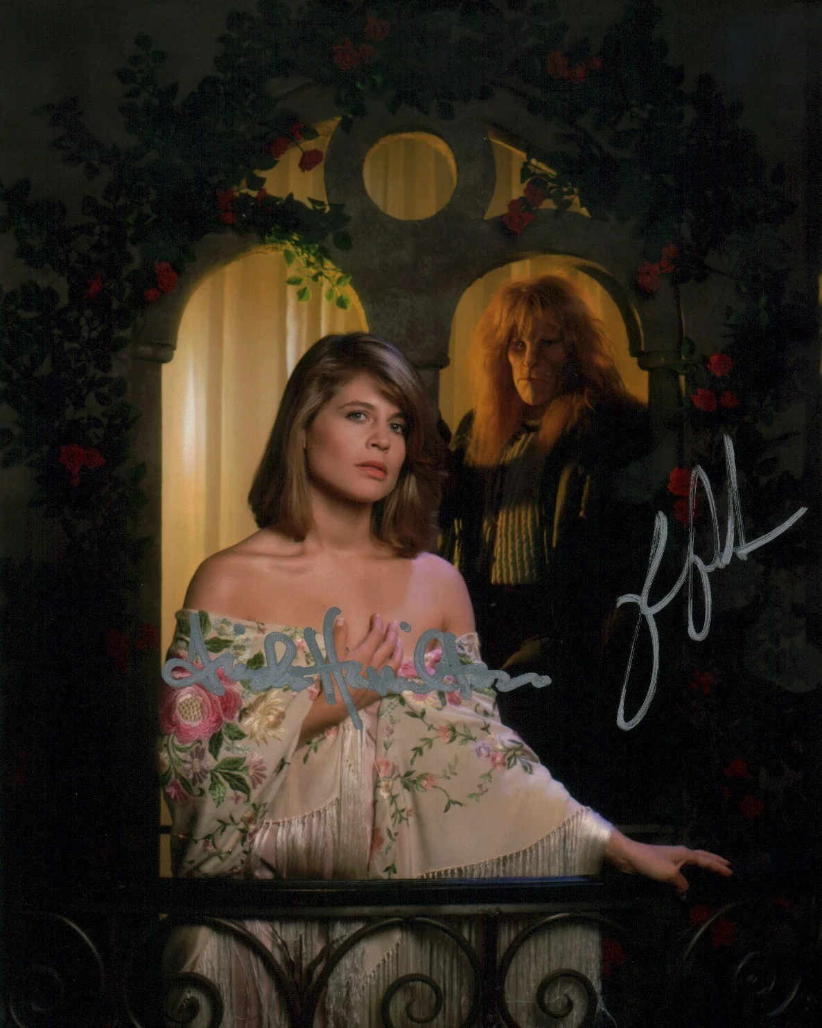 Linda Hamilton, Ron Perlman — Beauty and the Beast 8x10 Photo Signed Hamilton, Perlman JSA Certified Auto