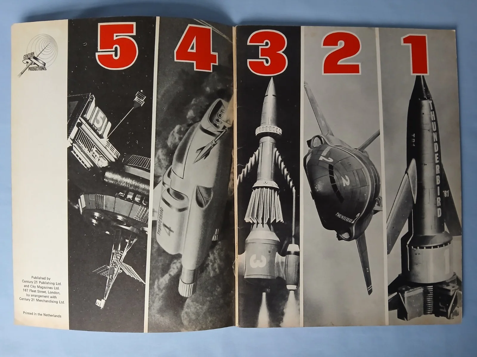 THUNDERBIRDS ARE GO (1966)original TV21 century special cinema souvenir brochure, изображение 2