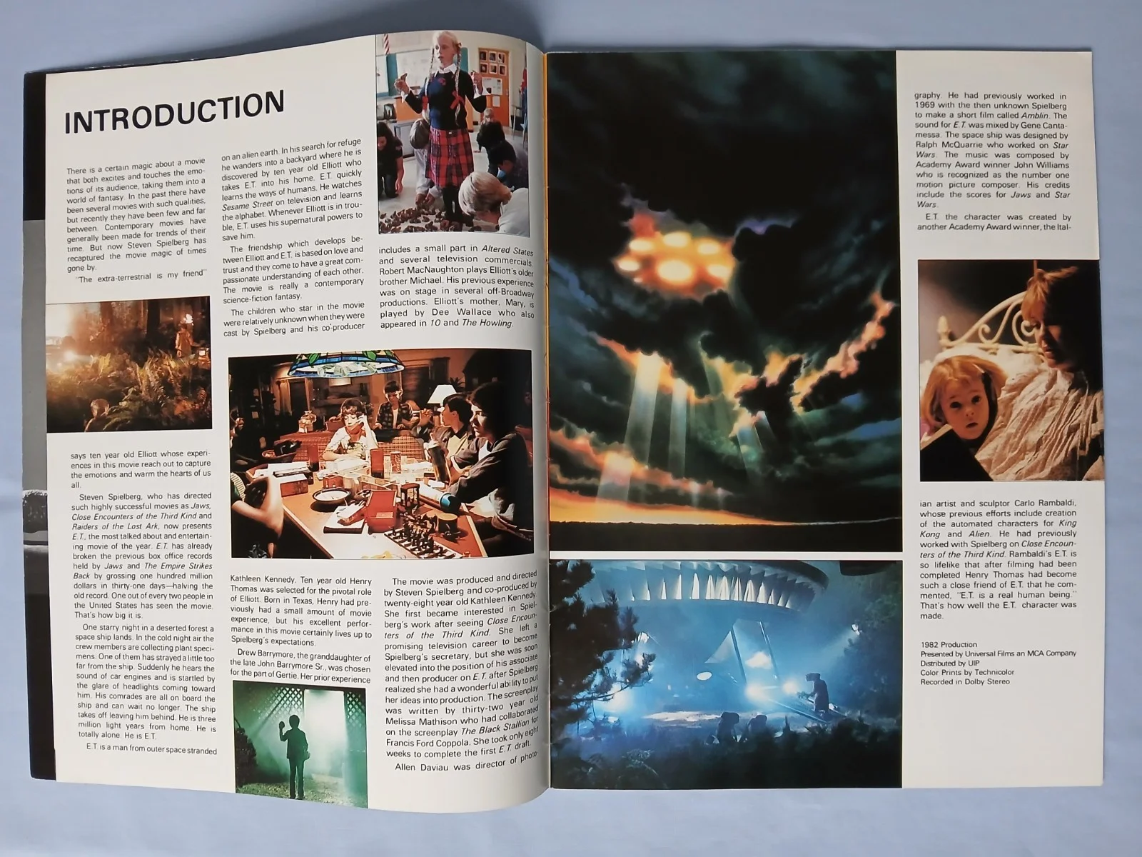 E.T. THE EXTRA TERRESTRIAL (1982) original cinema souvenir brochure programme, image 4