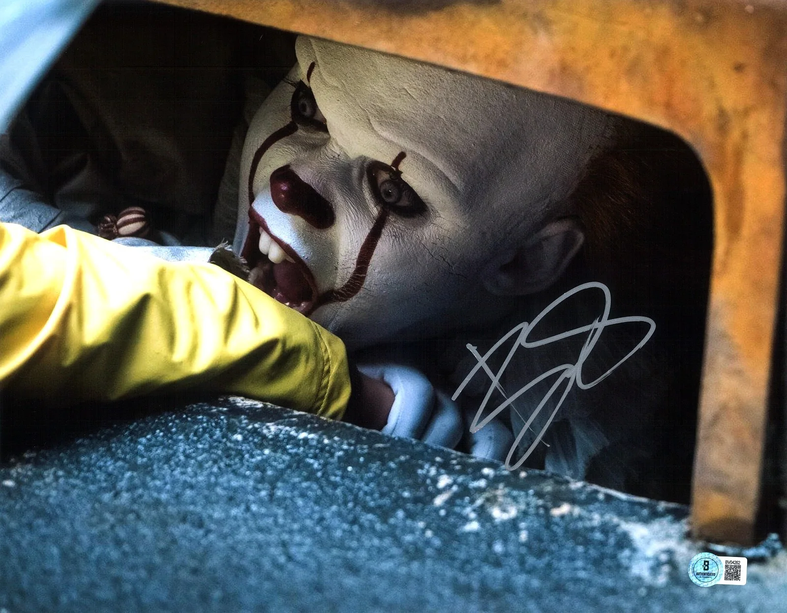 BILL SKARSGARD — BILL SKARSGARD SIGNED AUTOGRAPH IT 11X14 PHOTO BECKETT BAS PENNYWISE