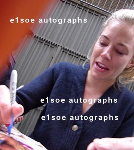 Sienna Miller — Sienna Miller signed American Sniper 8x10 photo in person. Proof, изображение 2