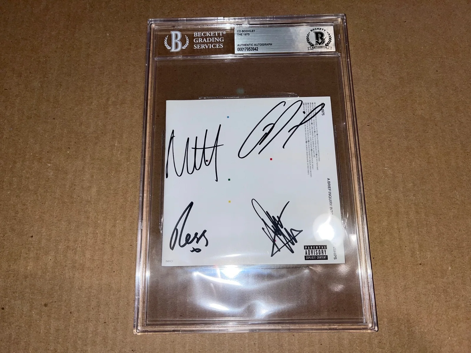 The 1975 Band Signed Autographed Beckett Slabbed Slab Encapsulated Autograph, изображение 2
