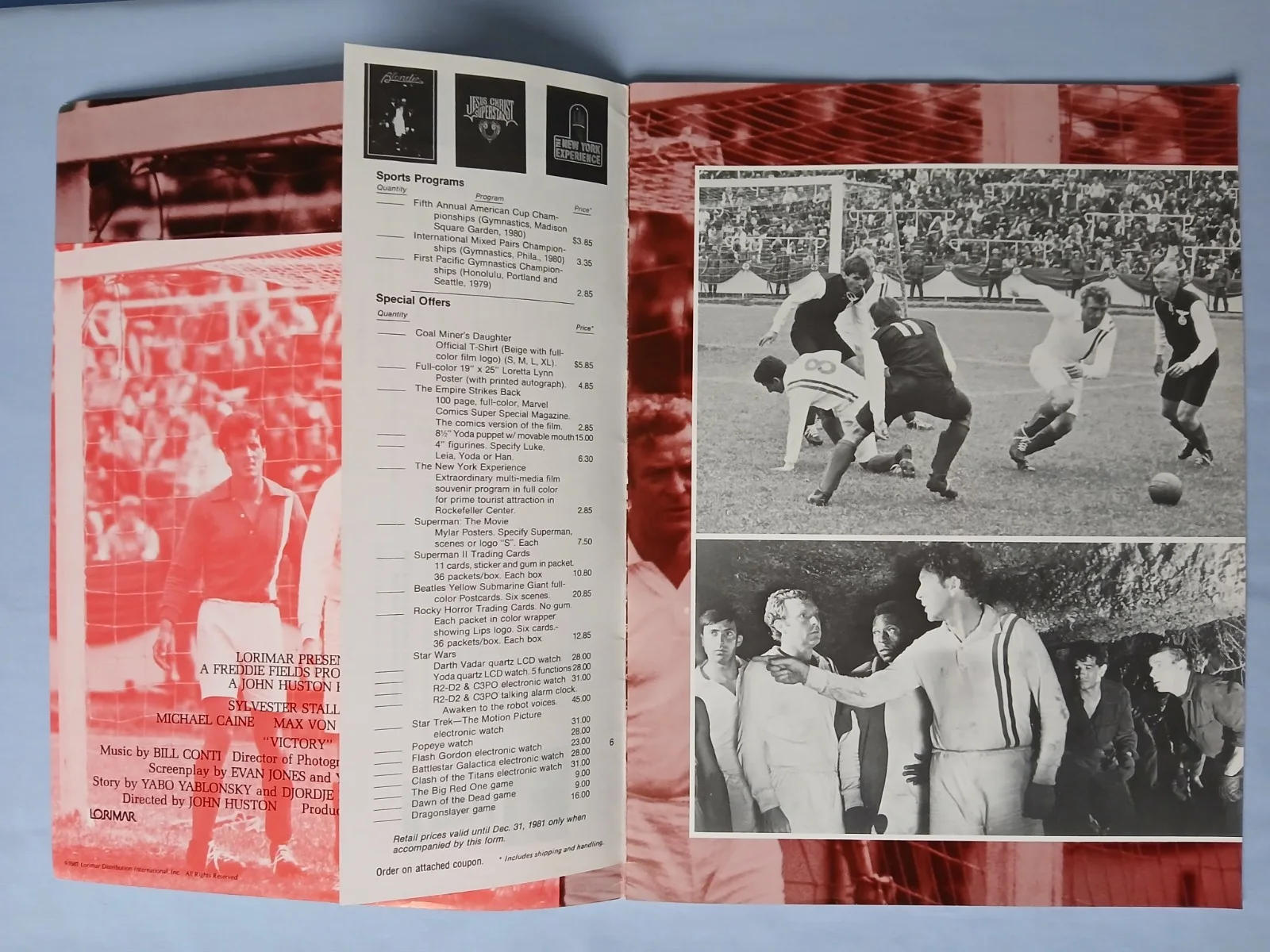 ESCAPE TO VICTORY (1981) original cinema souvenir brochure - Stallone Caine Pele, изображение 3