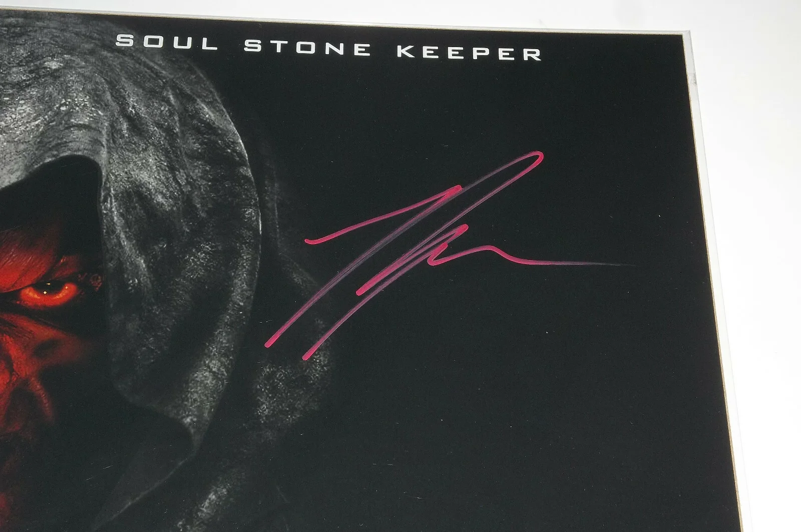 Ross Marquand — Ross Marquand (Stonekeeper/Avengers Infinity War) Signed 11x14 Photo,Bam Box COA, изображение 2