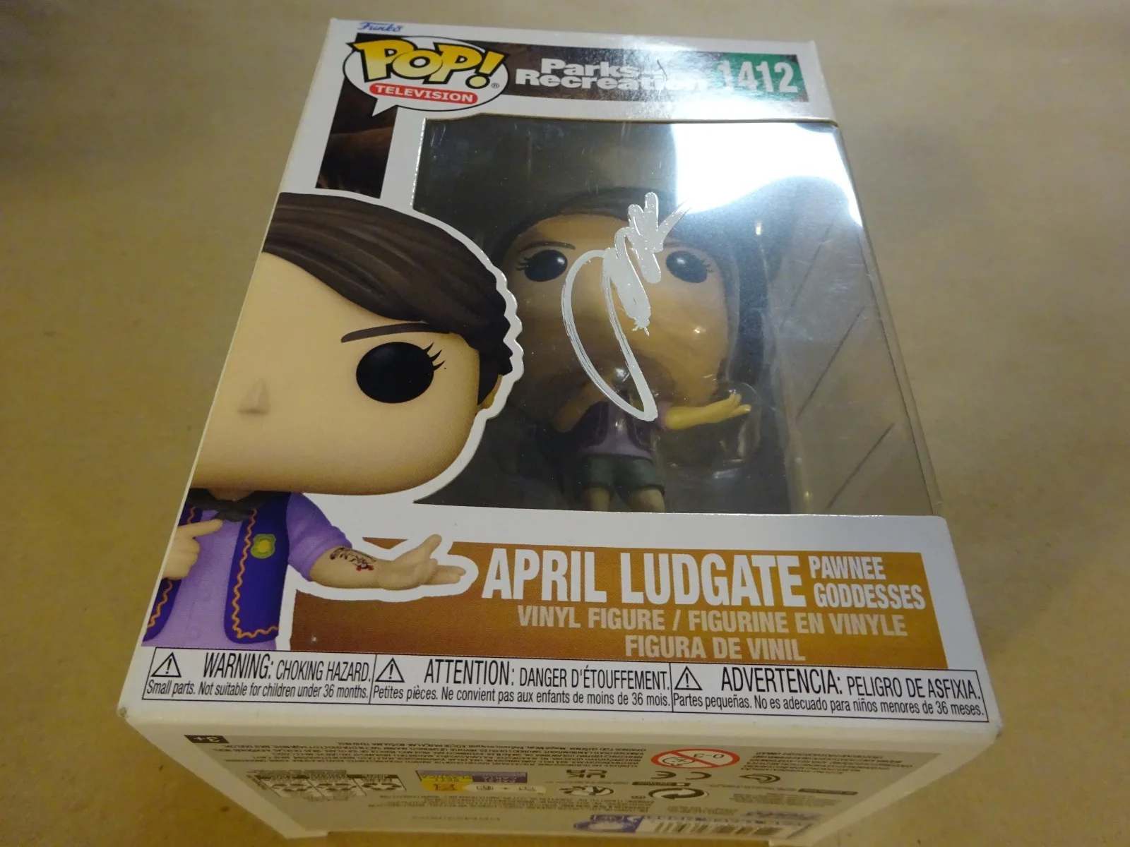 Aubrey Plaza — Signed Aubrey Plaza April Ludgate Parks And Recreation Funko Pop BAS COA, изображение 2
