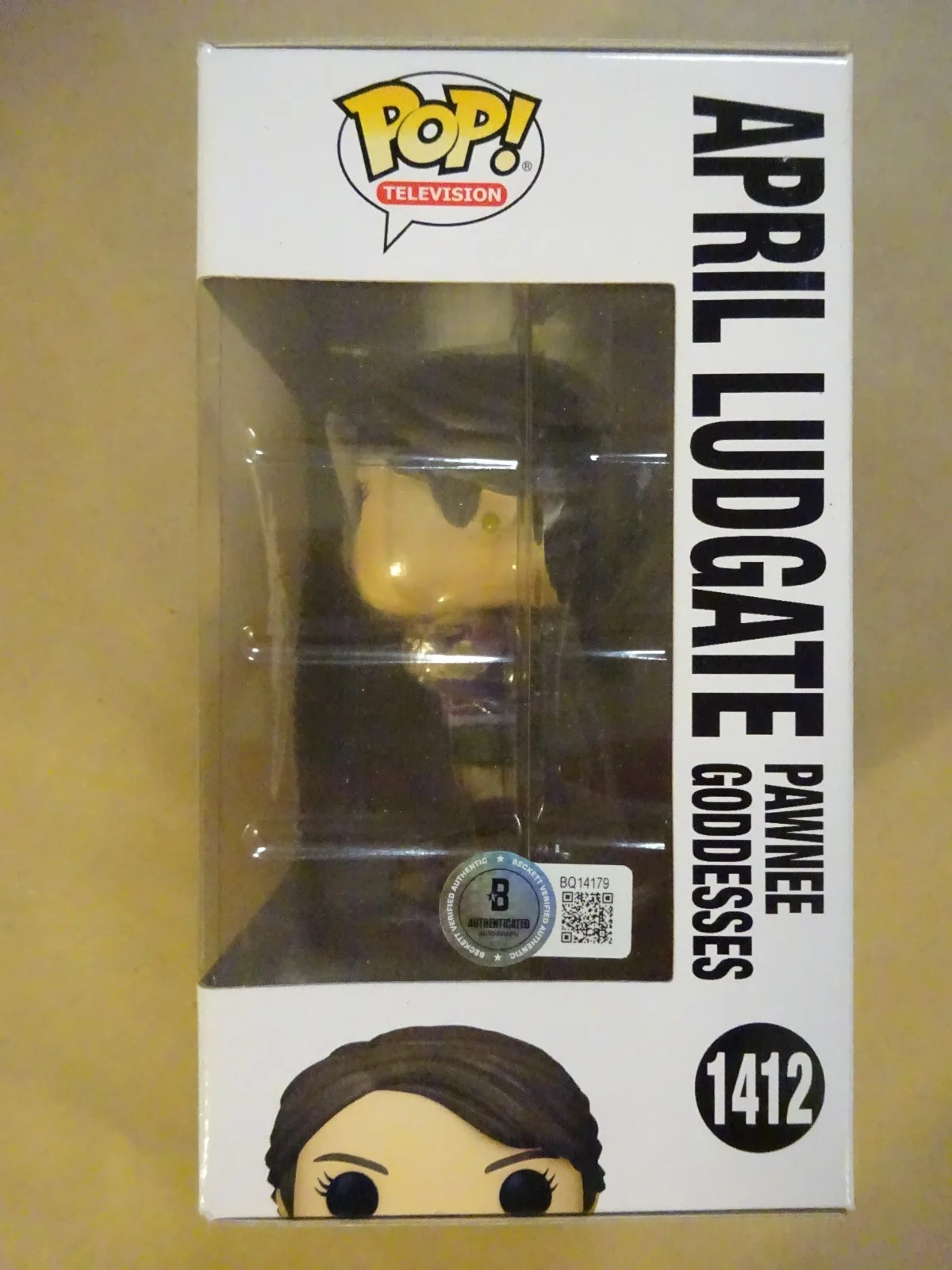 Aubrey Plaza — Signed Aubrey Plaza April Ludgate Parks And Recreation Funko Pop BAS COA, изображение 5