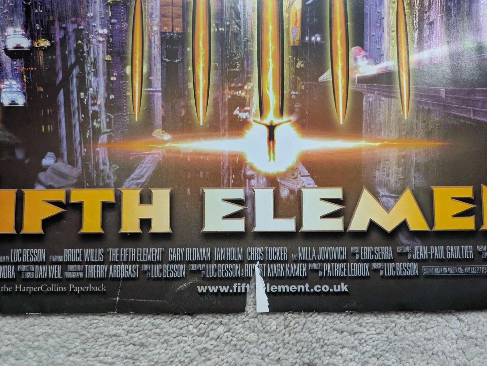THE FIFTH ELEMENT Bruce Willis Promo Mini Poster 16"x12" Fair condition, image 2