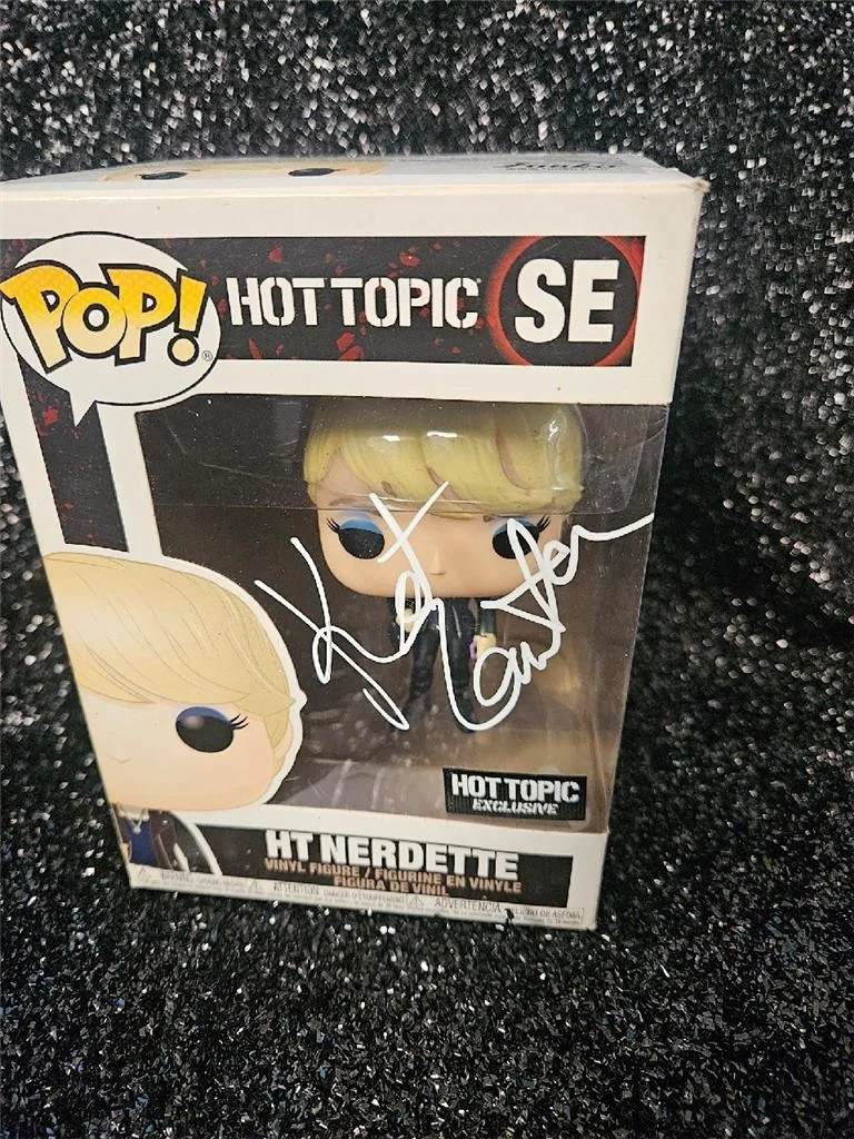 KATE NAUTA — KATE NAUTA HAND SIGNED AUTOGRAPHED FUNKO POP! SE HT NERDETTE HOT TOPIC RARE COA, изображение 2