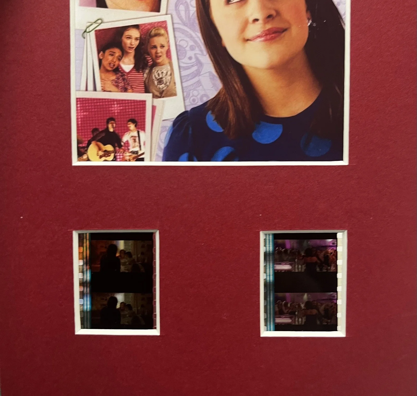 ANGUS, THONGS AND PERFECT SNOGGING. 35mm Film Cell Mounted Display, image 3