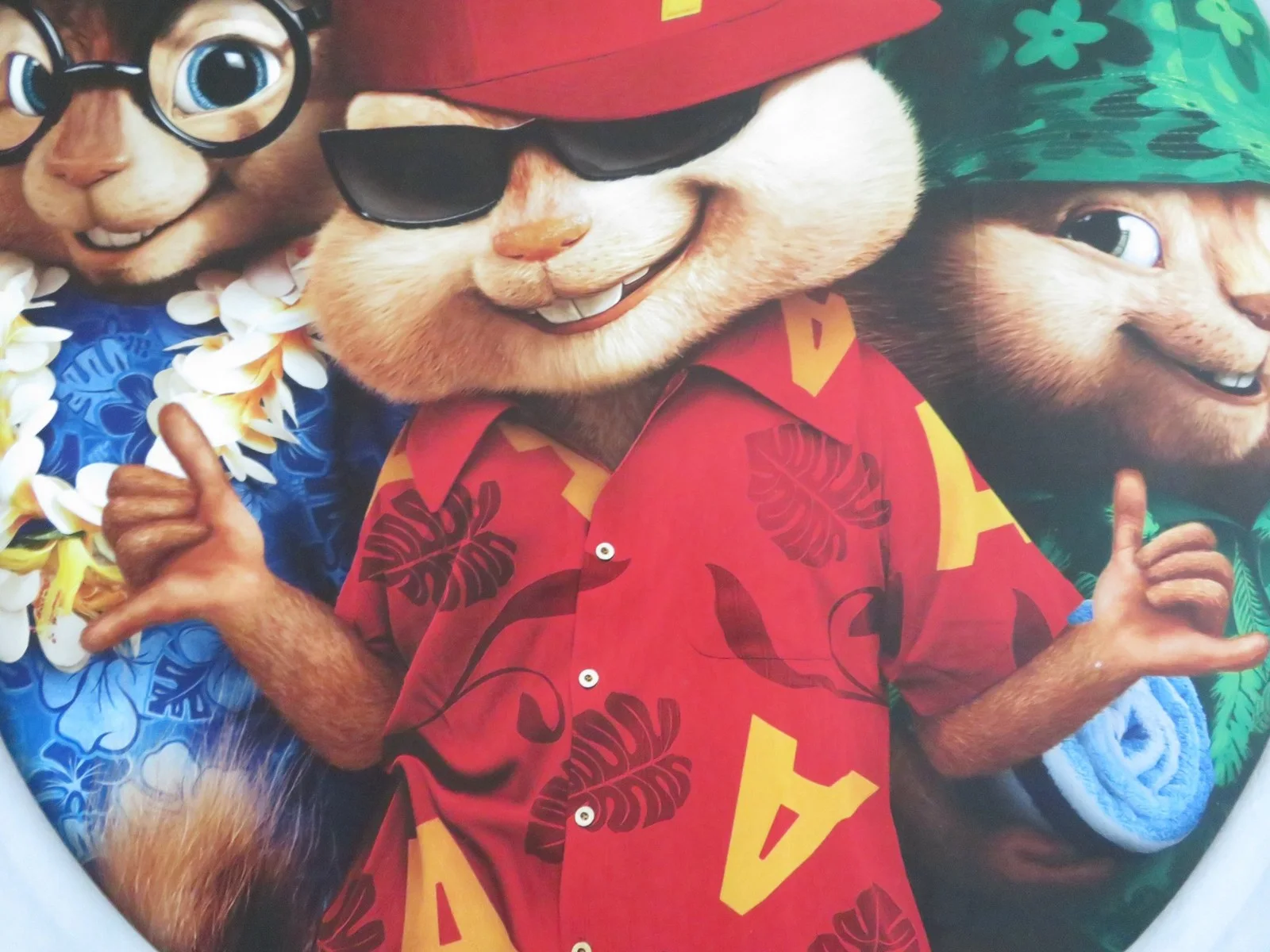ALVIN AND THE CHIPMUNKS: CHIPWRECKED UK QUAD ROLLED POSTER JASON LEE 2011, изображение 2