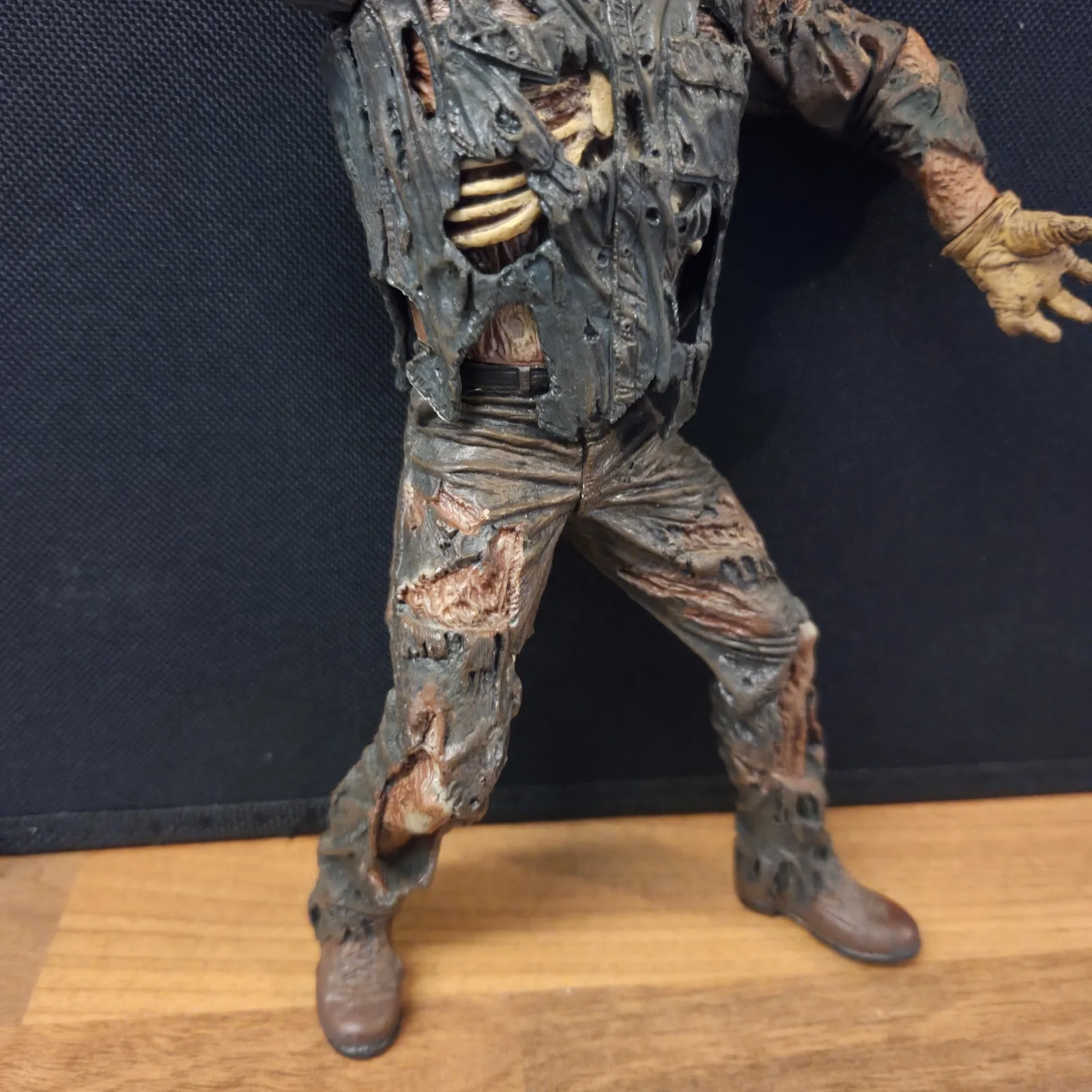Jason Vorhees Friday the 13th Part VII Neca Cult Classics Figure 8 Inch, image 5