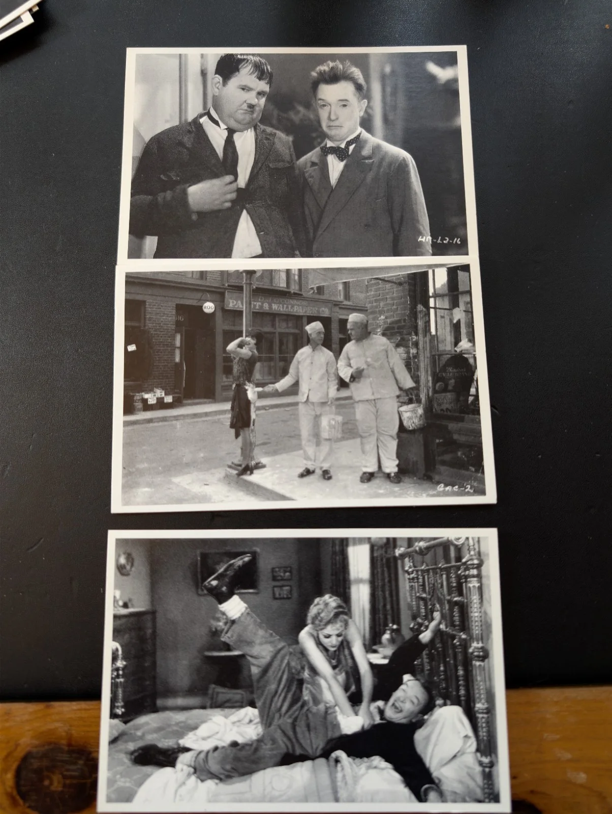 Laurel & Hardy Postcard Collection Film Stills Comedy Museum Set Of 16 Vintage, изображение 5