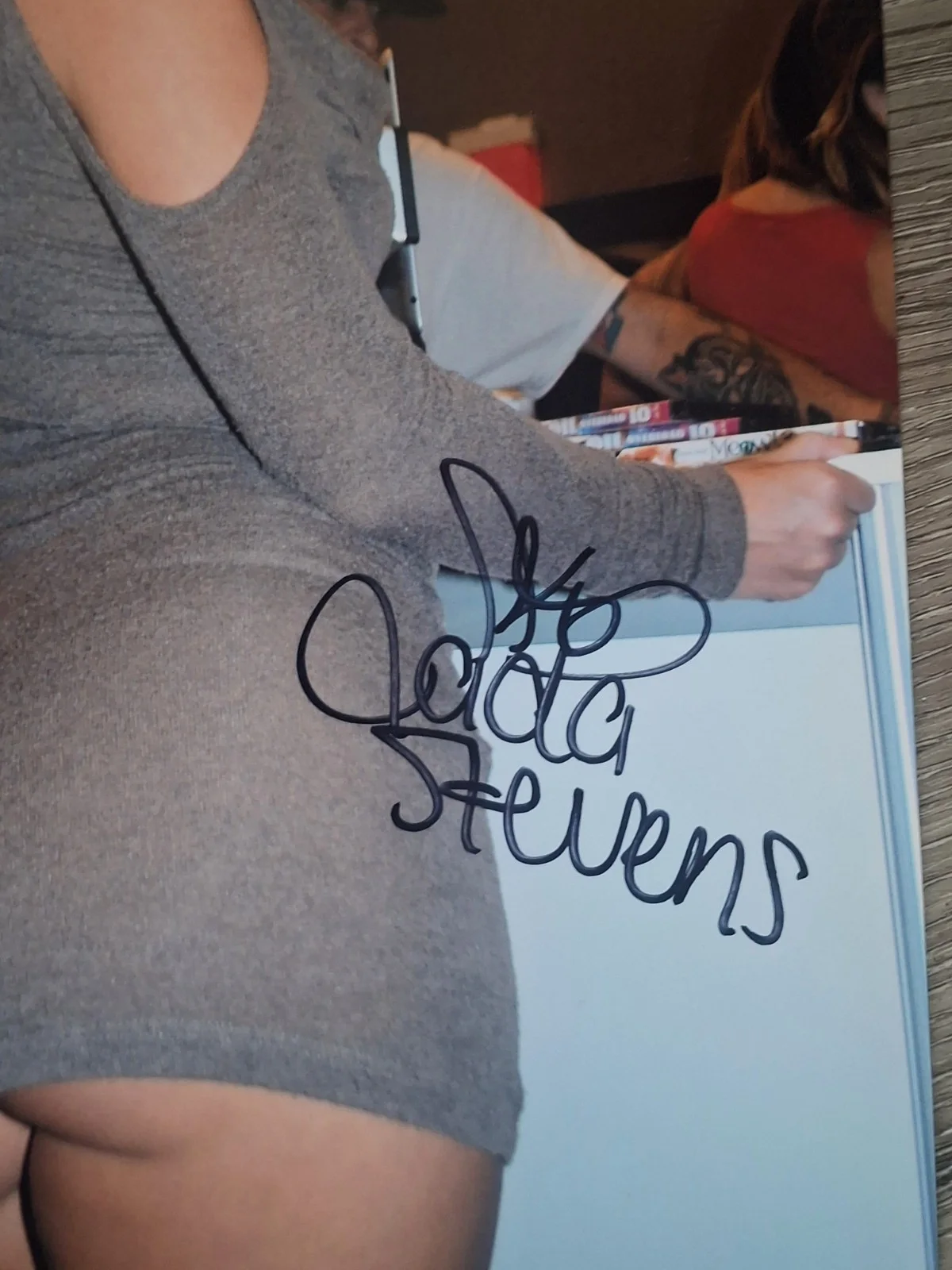 JADA STEVENS Signed 8x12" PHOTO #5 - Grey Mini Dress, image 2