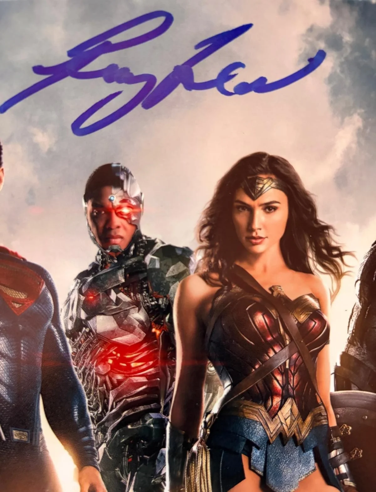 HENRY CAVILL, RAY FISHER, EZRA MILLER — HENRY CAVILL RAY FISHER EZRA MILLER SIGNED AUTO 11X14 PHOTO DCJUSTICE LEAGUE PSA, изображение 3