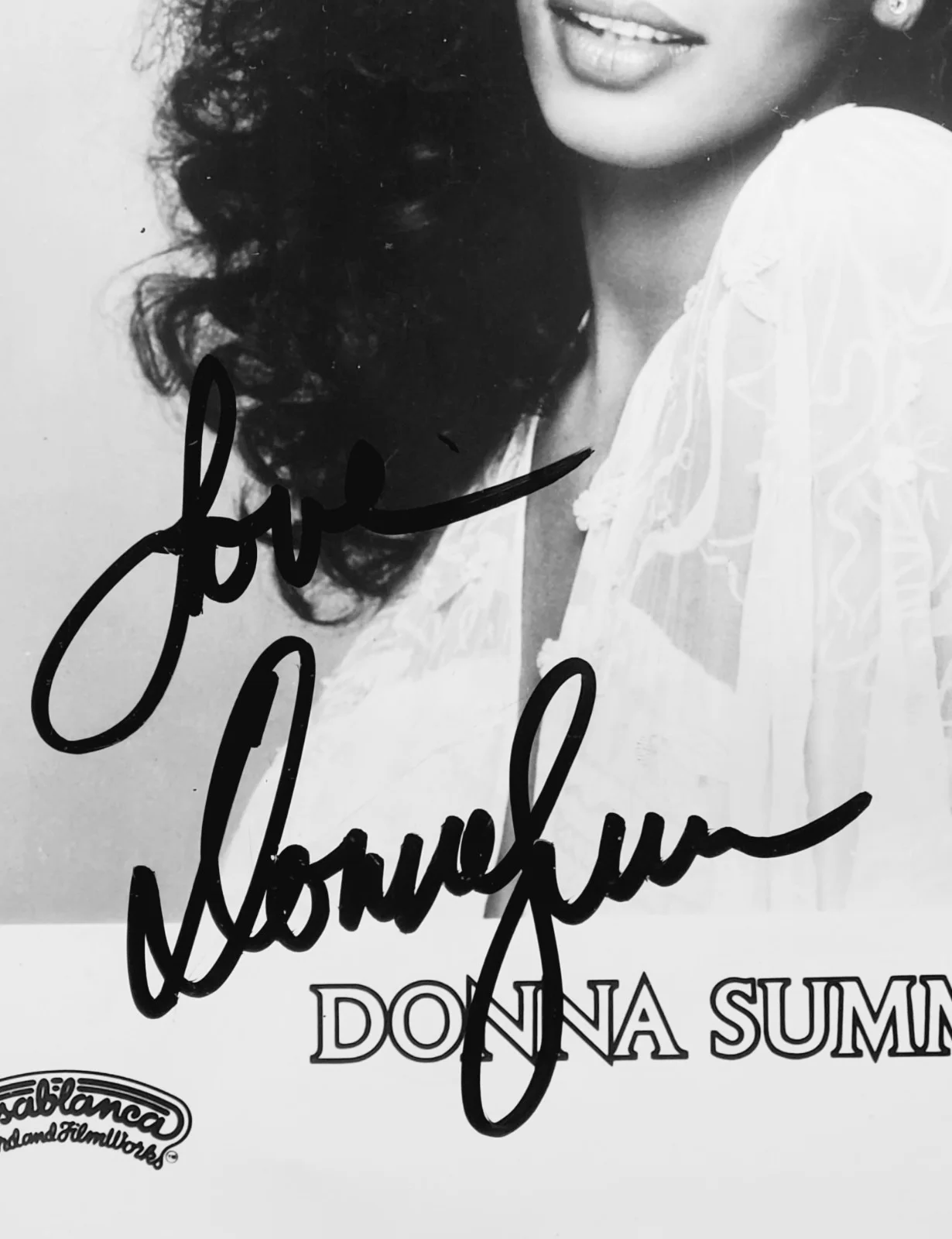 Donna Summer Signed Autographed Casablanca Promo 8 X 10 B&W Photo PSA / DNA, изображение 4