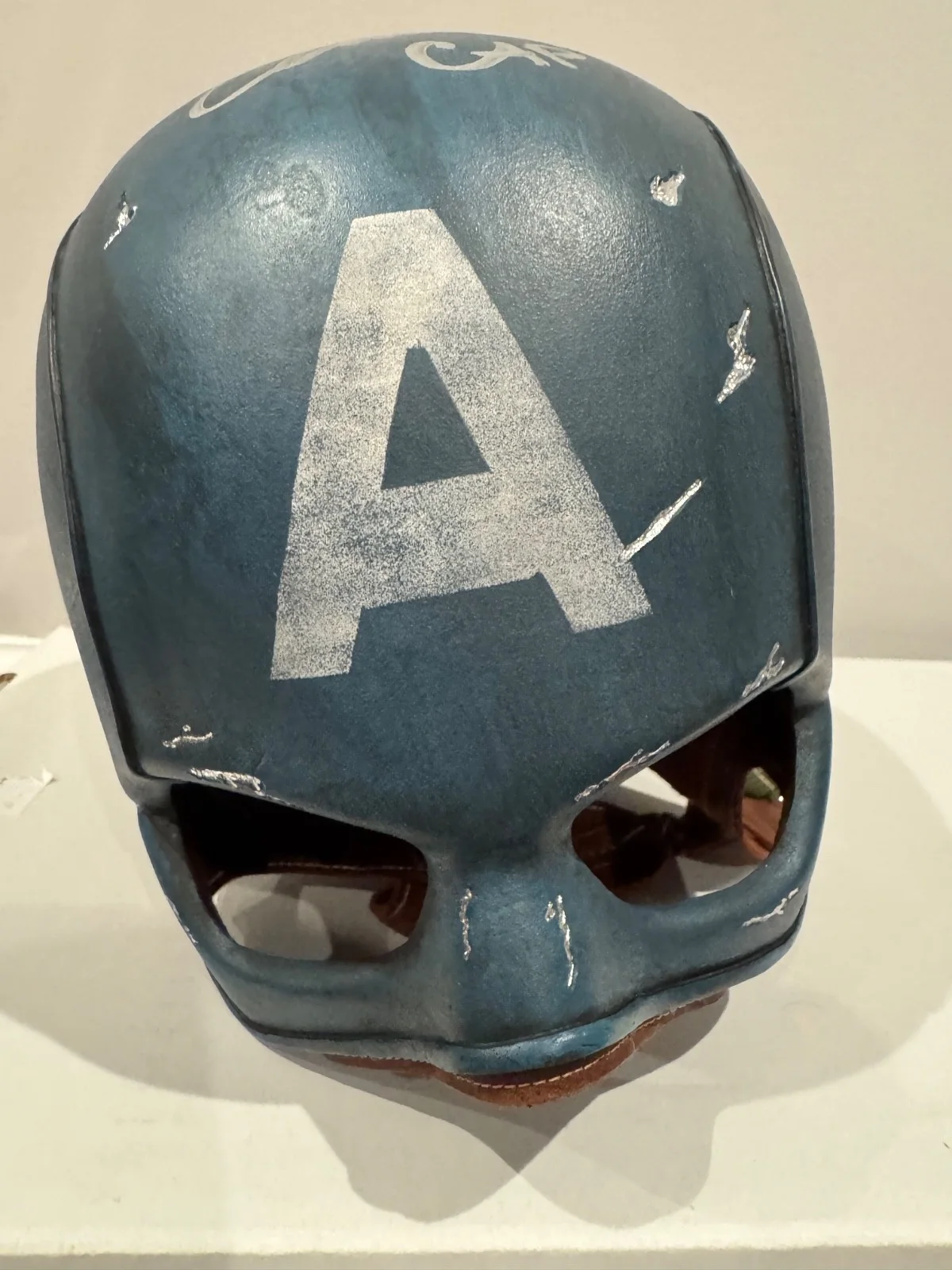 Chris Evans — Chris Evans custom made autographed helmet with inscription “Cap”, image 2
