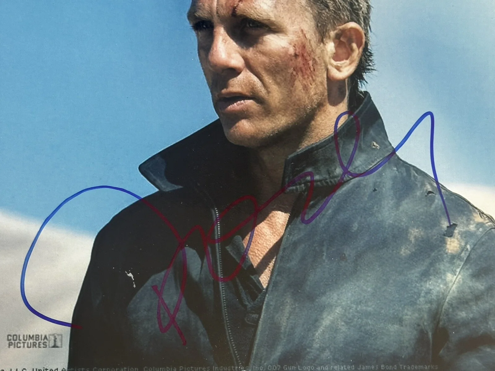 Daniel Craig — Daniel Craig signed James Bond 8x10 photo In Person Proof. Skyfall 007, изображение 3