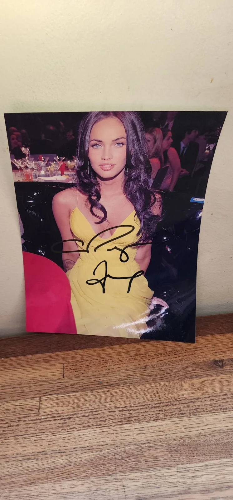Megan Fox (Actress) Signed Autographed 8x10 photo - AUTHENTIC, image 2
