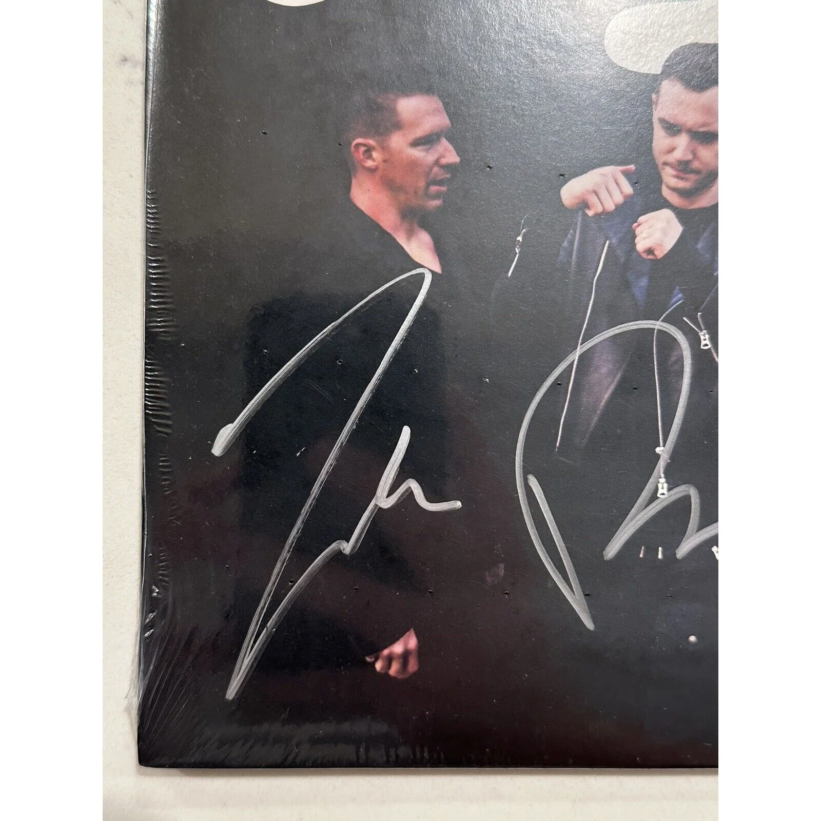ONEREPUBLIC Oh My My SIGNED Red Vinyl Autographed IN HAND SHIPS NOW #2, изображение 2