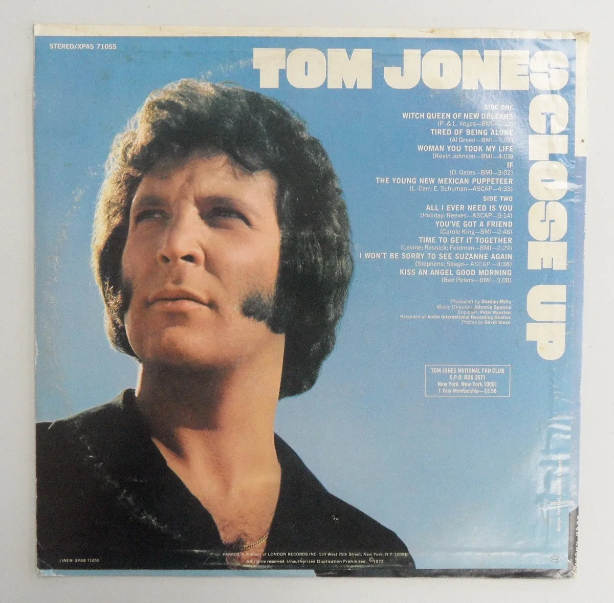 SIGNED 1972 Tom Jones 'Close Up' Vinyl Record Autographed, image 2