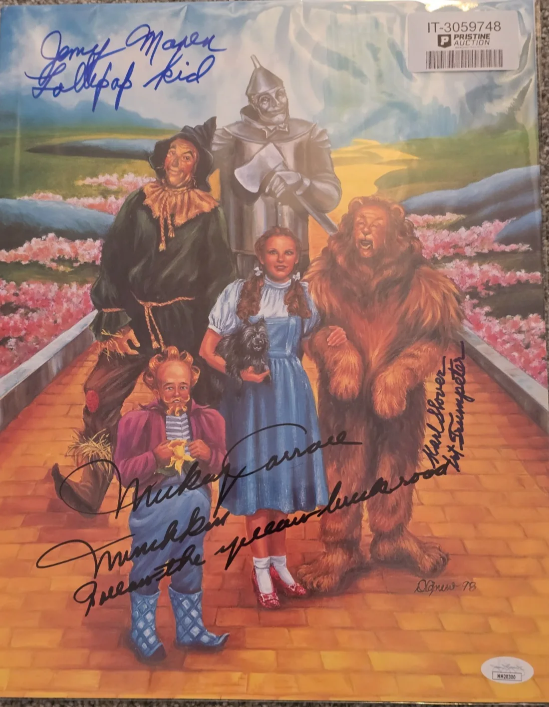 Karl Slover, Jerry Maren, & Donna Stewart Hardway — Wizard of Oz Signed Photo b/3 Munskins (Slover, Hardway & Mackey) JSA!