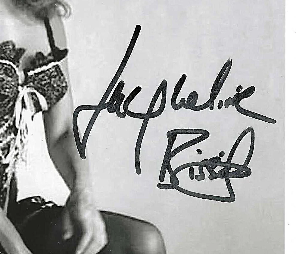 JACQUELINE BISSET — JACQUELINE BISSET ACTRESS HAND SIGNED PHOTO 8x10 B/W, image 2