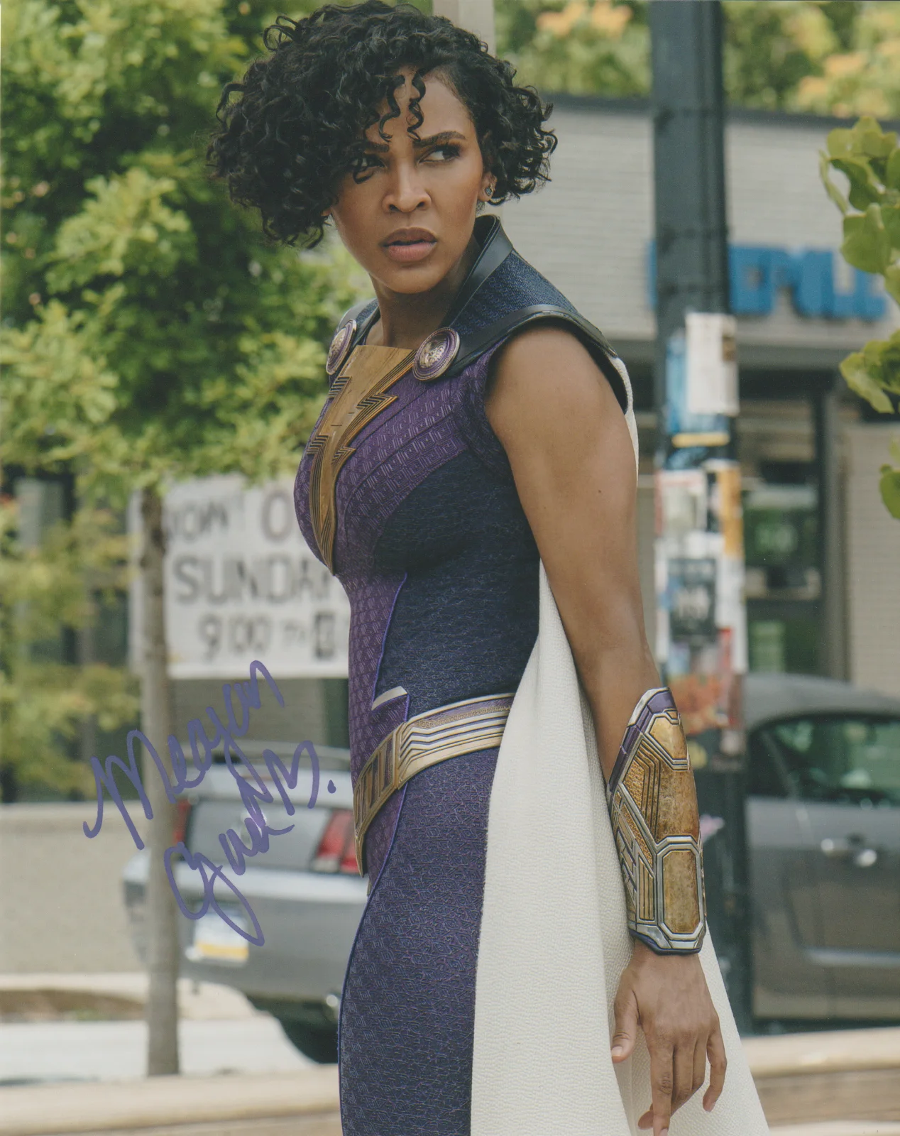 MEAGAN GOOD — MEAGAN GOOD SIGNED 8X10 COLOR PHOTO AUTOGRAPH DC SHAZAM FURY OF THE GODS DARLA