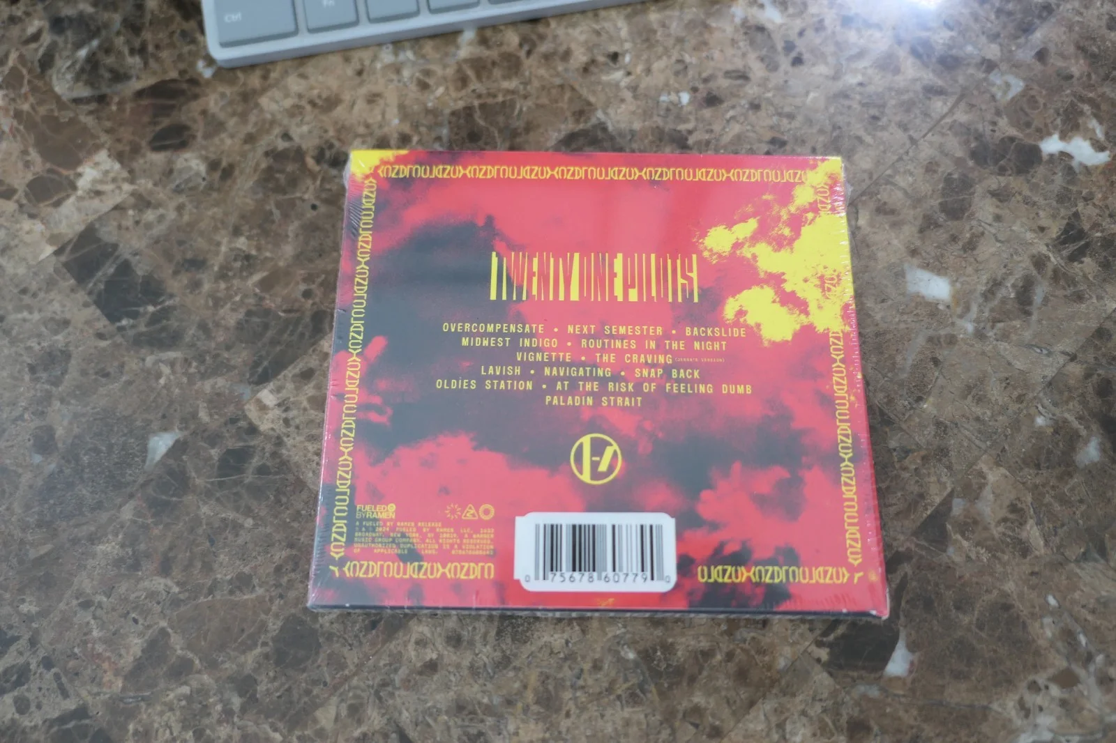 Twenty One Pilots Signed Autographed Clancy CD Tyler Joseph Josh Dun NEW SEALED, image 3