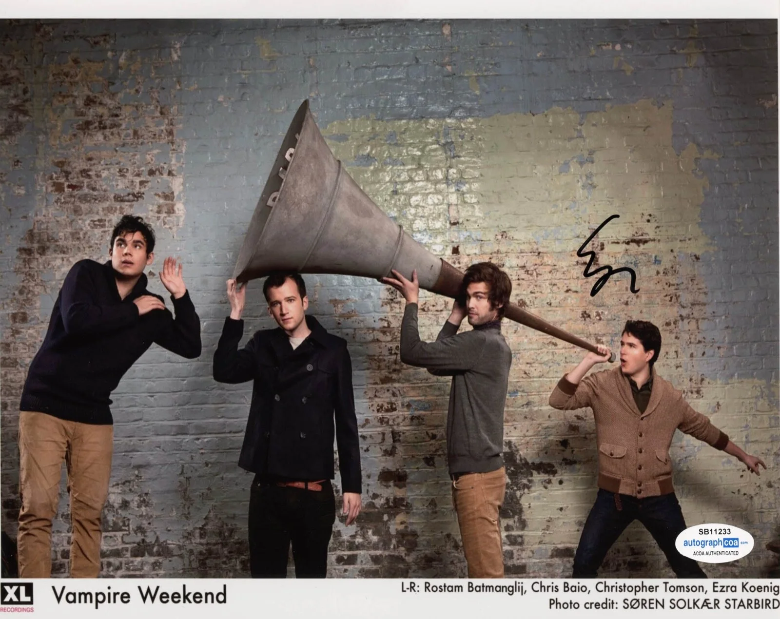 EZRA KOENIG — Ezra Koenig signed "VAMPIRE WEEKEND" 8x10 Photo EXACT PROOF g Autographed ACOA, изображение 4