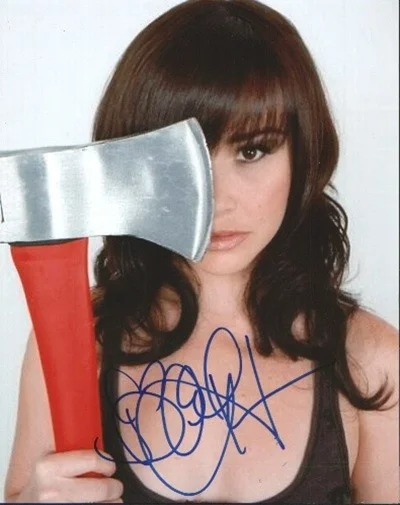 Danielle Harris — Danielle Harris signed 8x10 Hatchet 2 photo Halloween scream queen legend