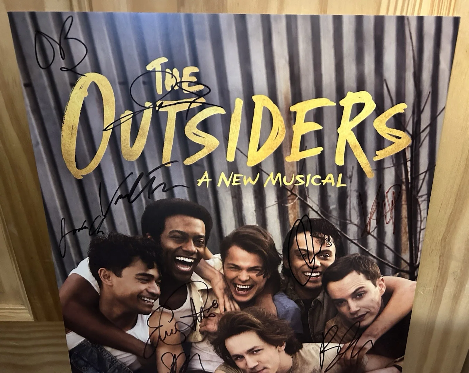 OUTSIDERS MUSICAL SIGNED X12 ORIGINAL BROADWAY CAST MEMBERS POSTER WINDOW CARD, image 2