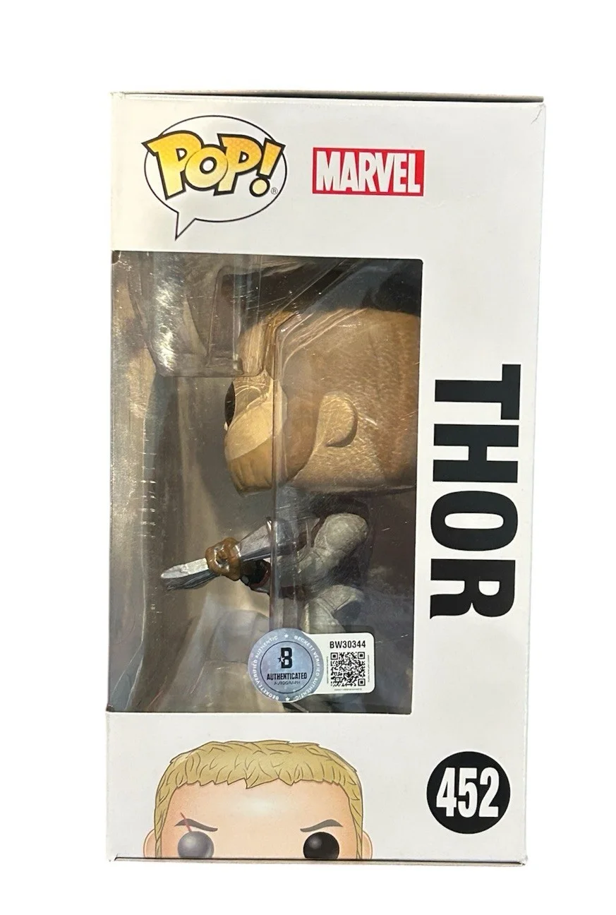 chris hemsworth — Chris Hemsworth Signed Autographed Thor Funko Pop Beckett COA Avengers 452, image 3