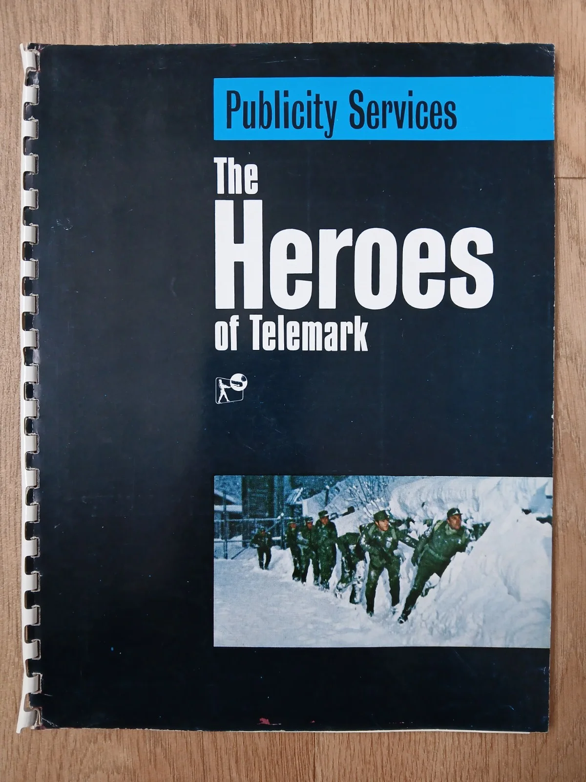 THE HEROES OF TELEMARK (1965) original UK Campaign Press Book - Kirk Douglas, изображение 2
