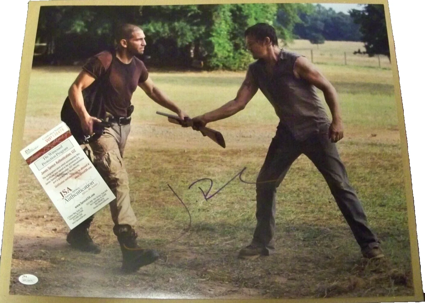 Jon Bernthal — Jon Bernthal - The Walking Dead 16x20 Photo Signed JSA COA (Shane & Daryl pic)