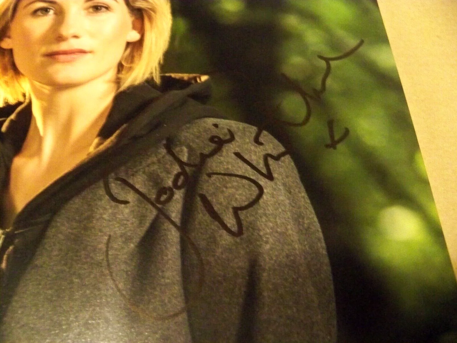 Jodie Whittaker Doctor Who Signed 8x10 Full Signature Photo JSA COA Thirteenth, изображение 2