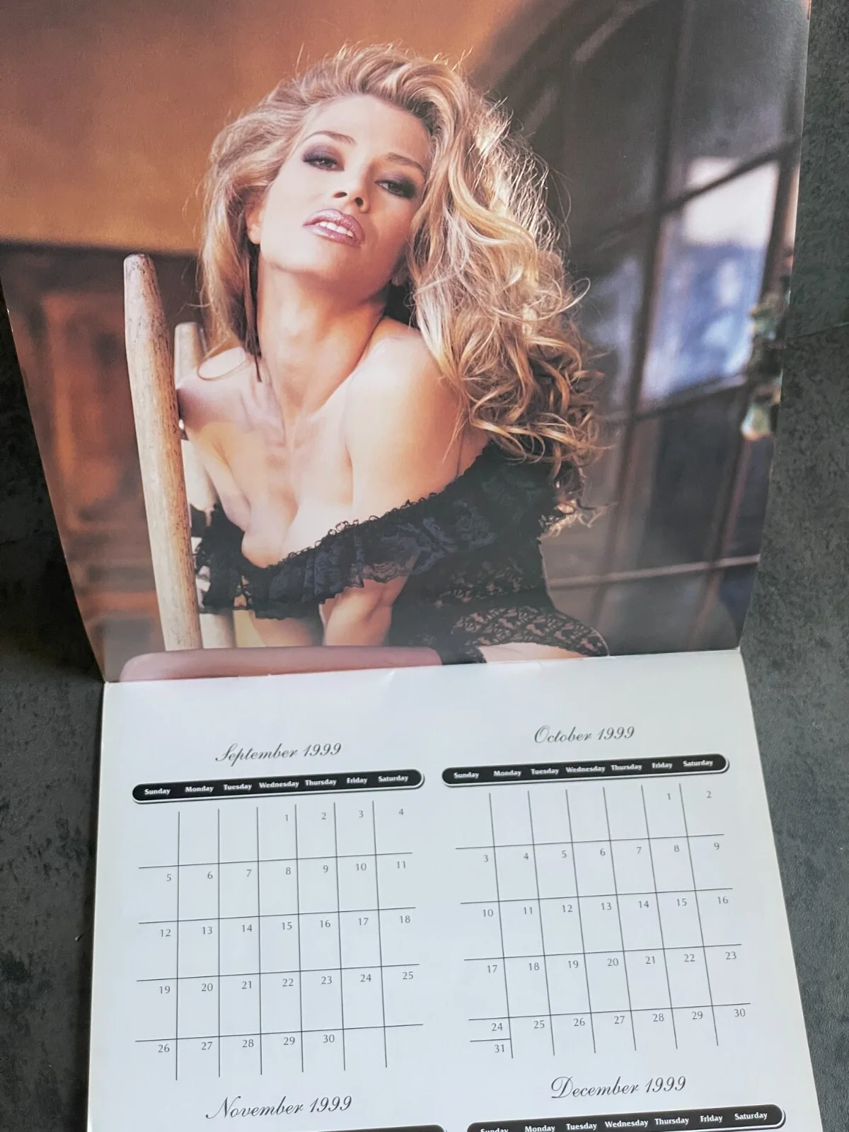 Amber Smith — RARE Amber Smith Sexy Supermodel Signed 2000 Calendar 14x11 RML Calendars No COA, image 3