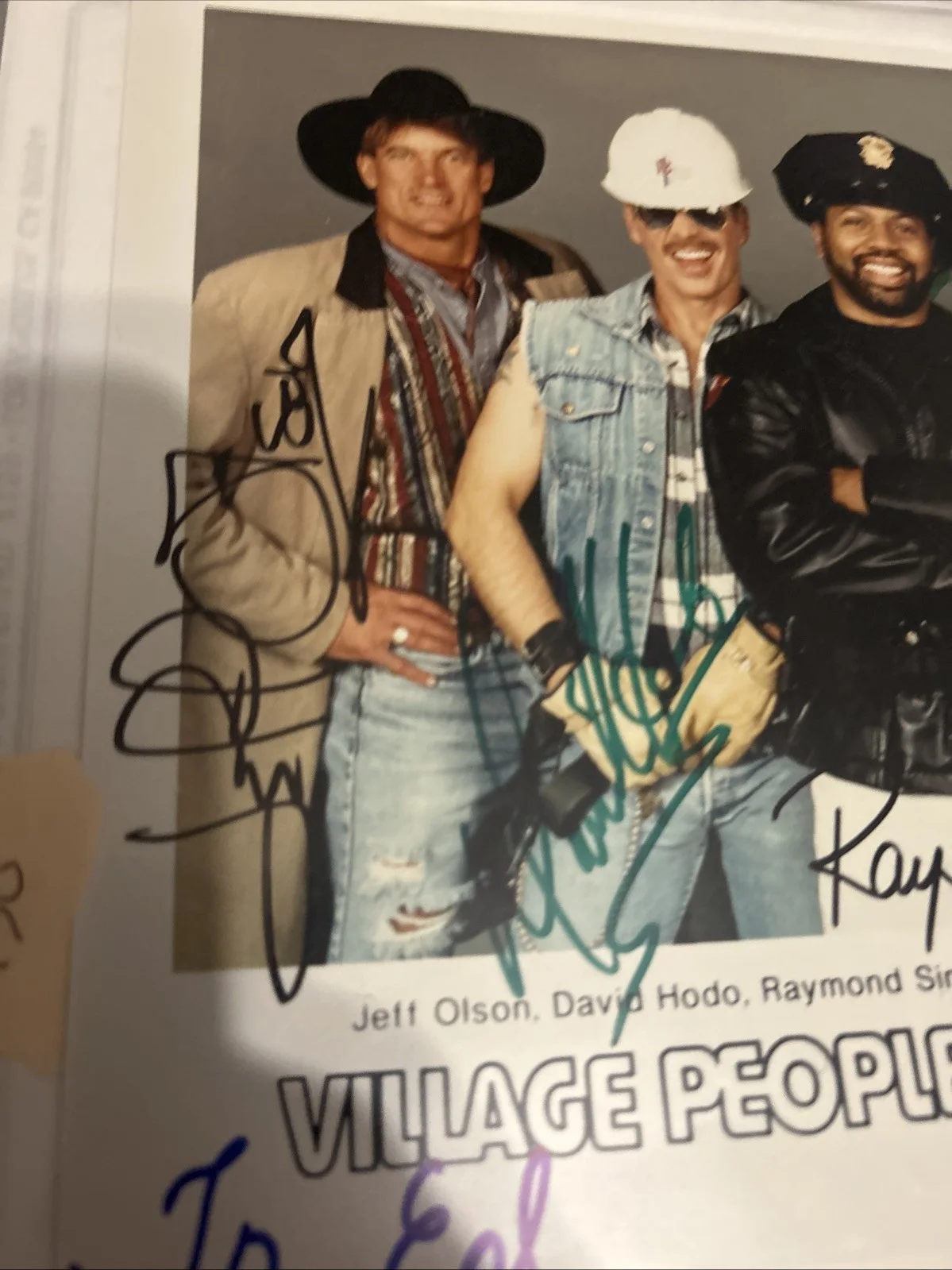 Village People Autographed 8 X 10 Color Photo Signed By The Whole Band, изображение 2