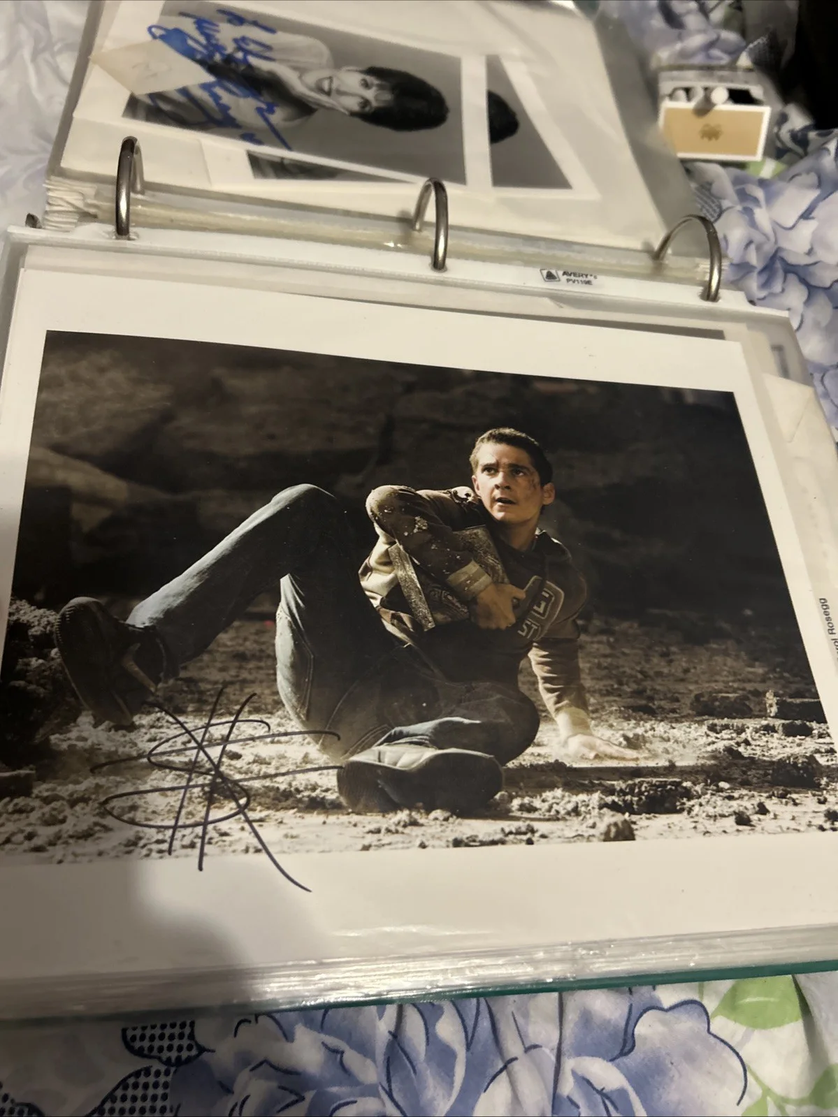 Shia LeBeouf — Shai LeBeouf Autographed 8 X 10 Color Photo Transformers