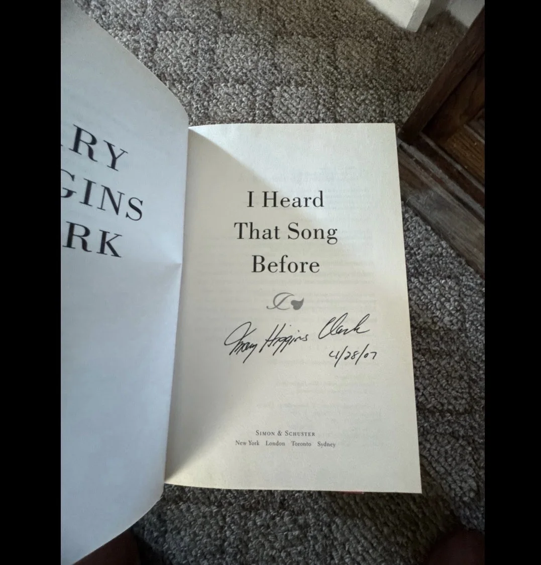 Mary Higgins Clark Signed Book. I Heard They Song Before. Hard Back, image 2