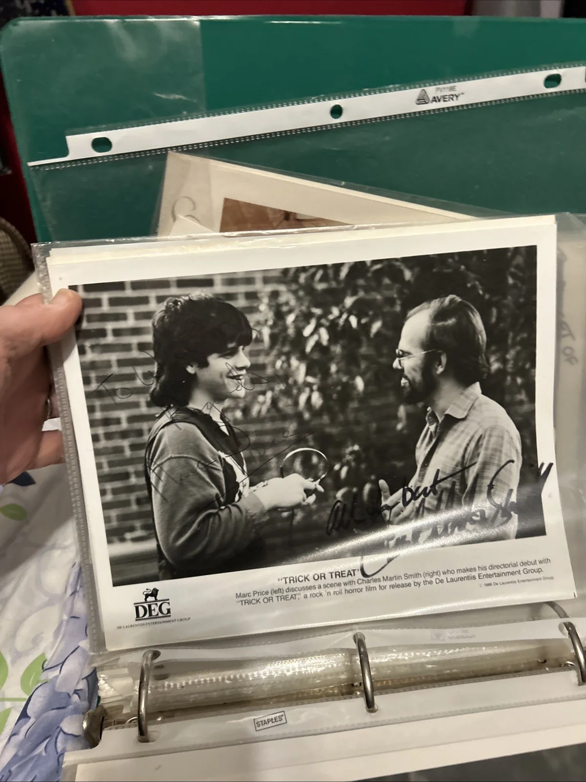 Marc Price Charles Martin Smith — Marc Price And Charles Martin Smith Autographed 8 X 10 Black-And-White Photo Tri, изображение 5