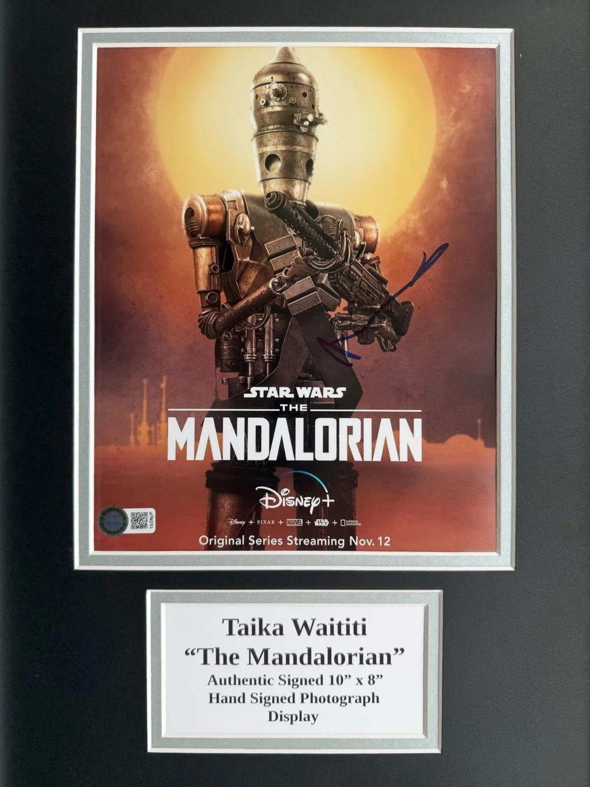 Taika Waititi “The Mandalorian” Signed Framed 16” X 12” Print Display, image 2