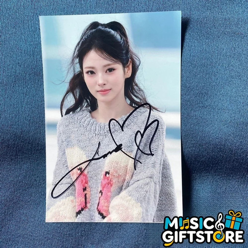MEOVV ANNA AUTOGRAPHED SIGNED PHOTO K-POP COLLECTION 4*6 2025 #MUGS, image 2