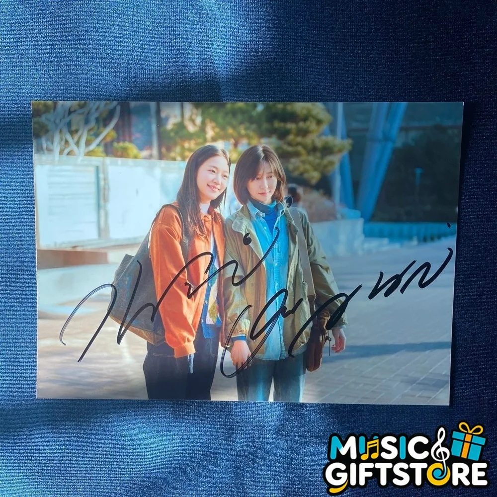 You and Everything Else Kim Go Eun Park Ji Hyun Autographed Group Photo 2025 #MU, изображение 3