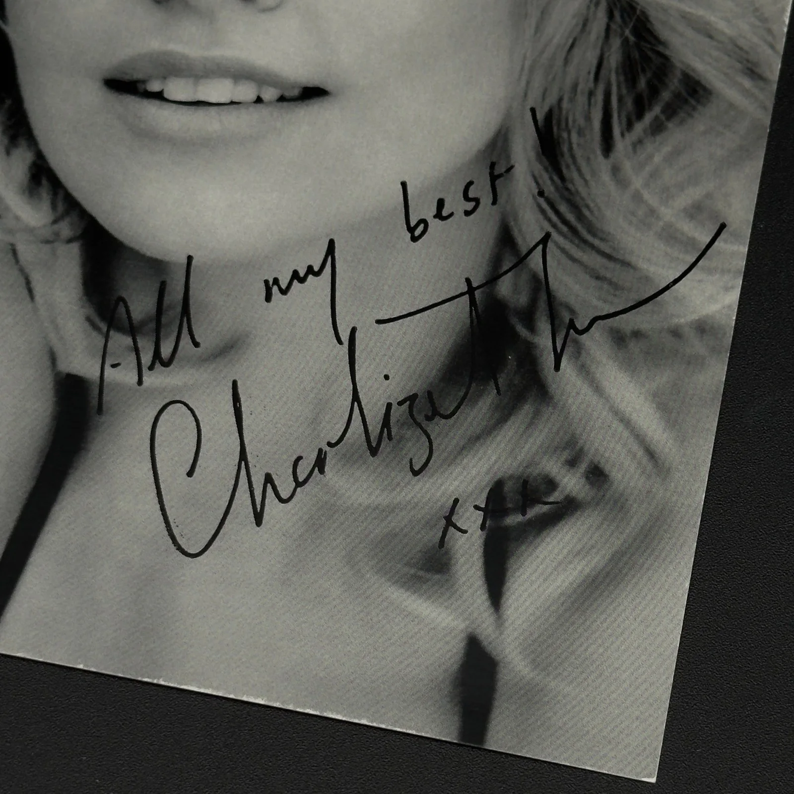 Charlize Theron — Charlize Theron 5x7 Photo Autograph Hollywood Star Legend Hand Signed Auto, изображение 2