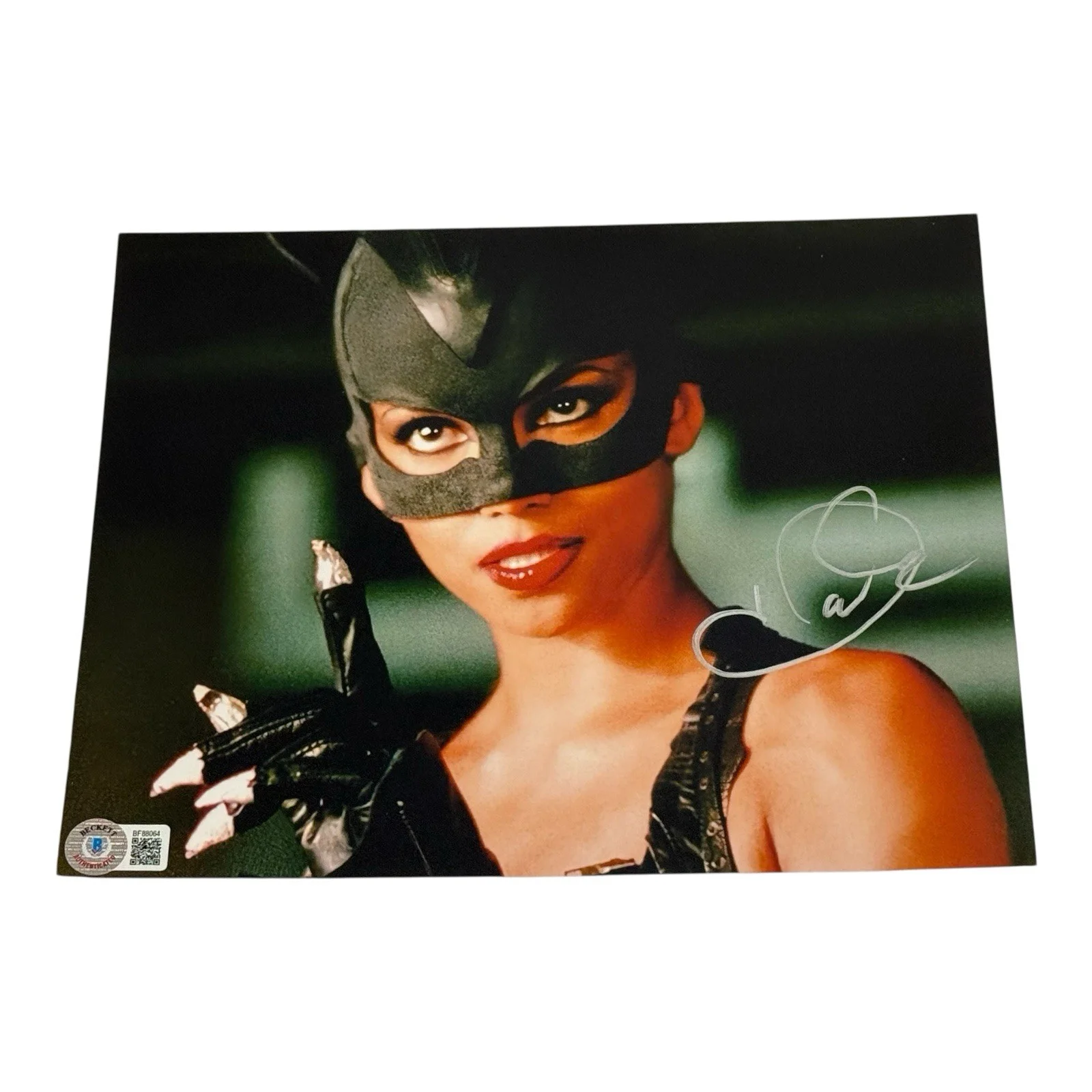 Halle Berry — Halle Berry Signed Photo Cat Woman 8x10 Beckett BAS Certified Autographed Marvel